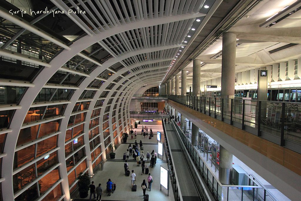 Suasana Interior Hongkong International Airport