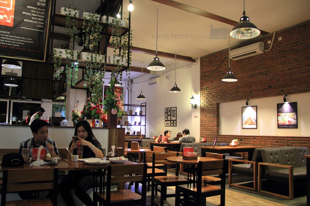 Demandailing Cafe n Eatery Surabaya