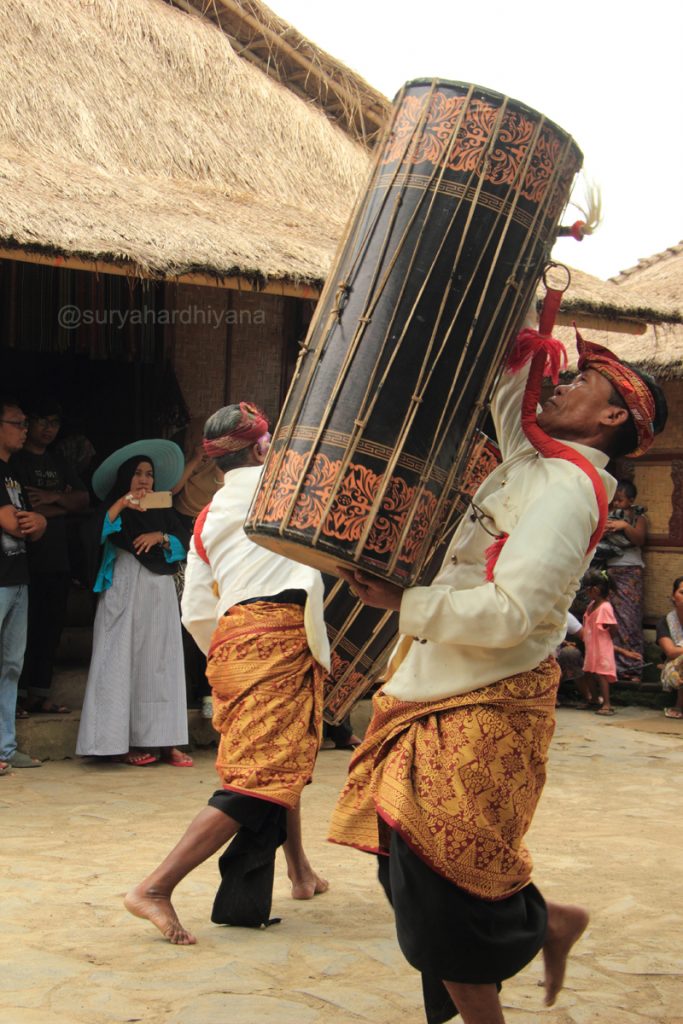 Tari Gendang Beleq, Suku Sasak, Lombok, NTB