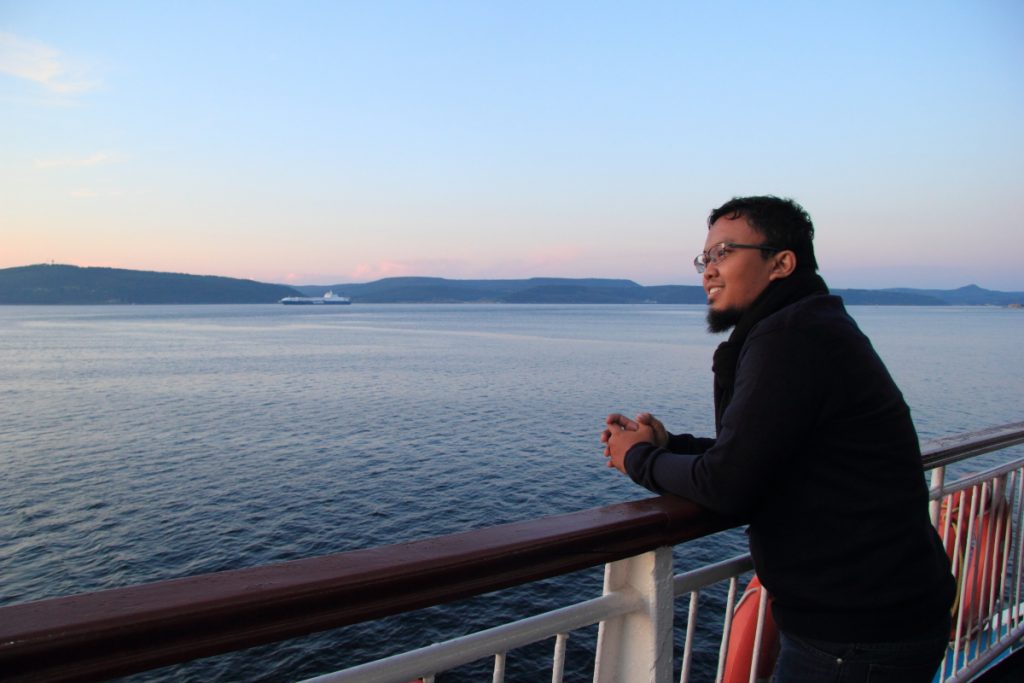 Menikmati Senja di Laut Marmara, Turki