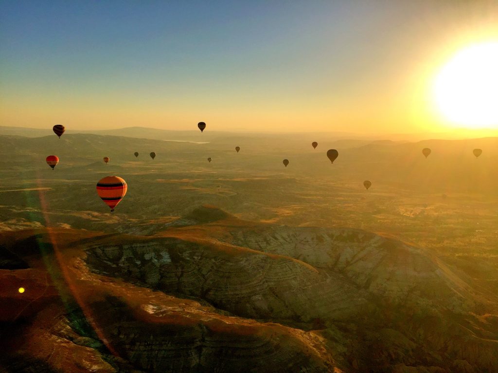 Pemandangan Matahari Terbit di Cappadocia Yang Gagal Saya Nikmati (Foto dari flickr.com)
